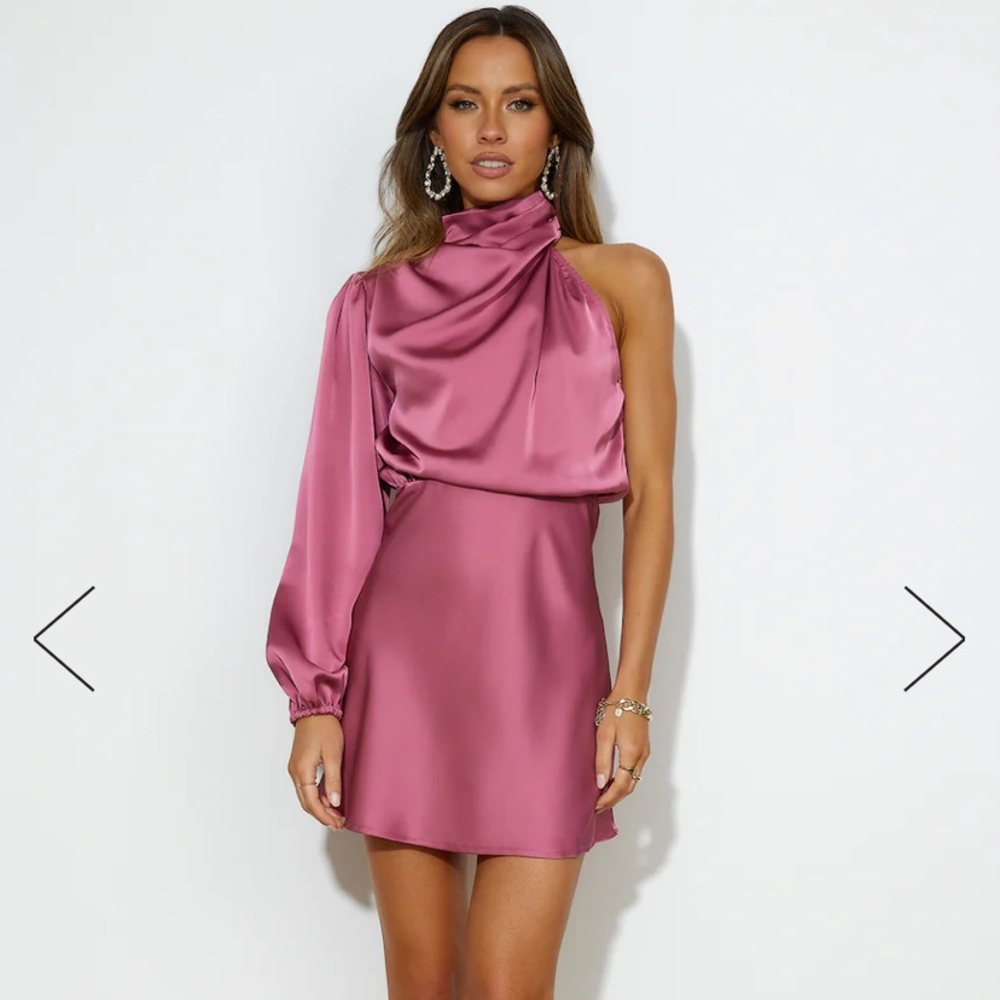 Elegant Pink One-Shoulder Hello Molly Dress